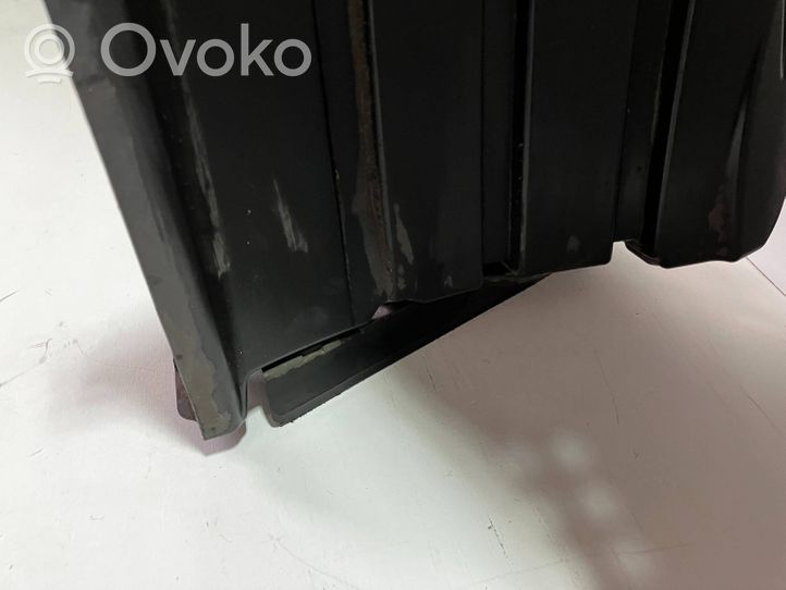 Toyota Yaris XP210 Rivestimento paraspruzzi passaruota anteriore 53875-K0020