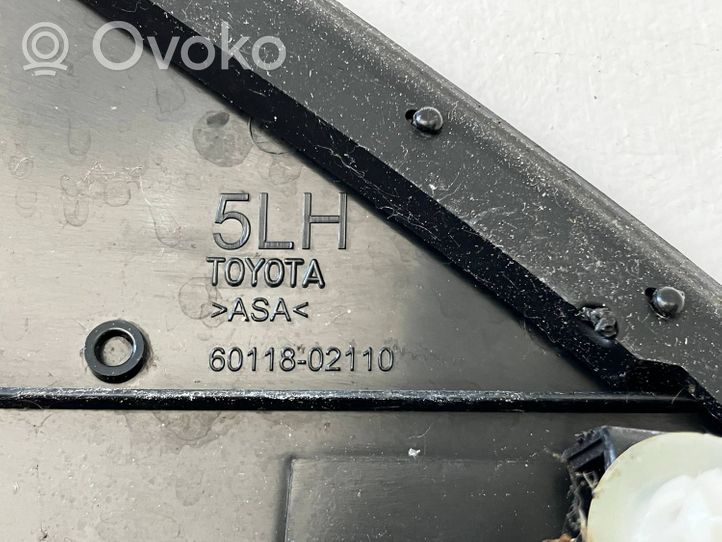 Toyota Auris E180 Spārna dekoratīvā apdare (moldings) 6011802110