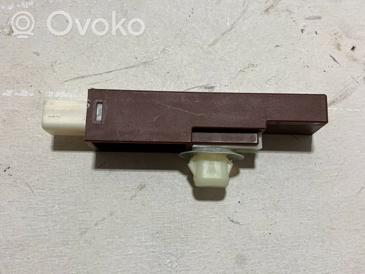 Toyota Auris E180 Antenna di sistema senza chiave 