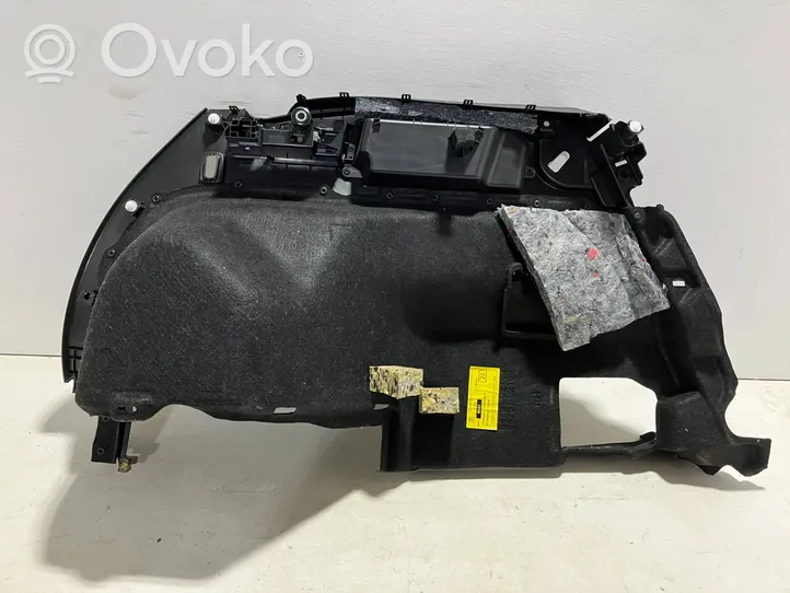 Toyota Auris E180 Tavaratilan sivuverhoilu 6473002200C1