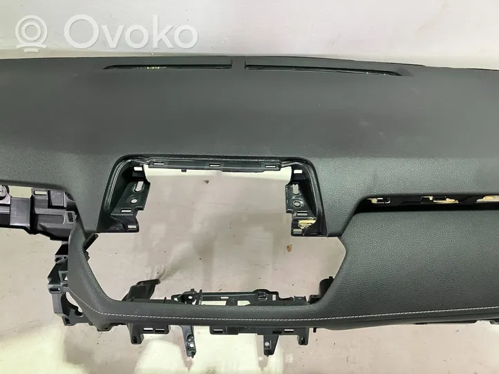 Toyota RAV 4 (XA50) Oro pagalvių komplektas su panele 