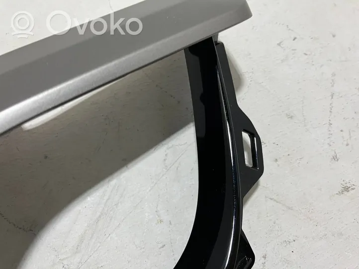 Toyota C-HR Rivestimento del pannello 55012F4010