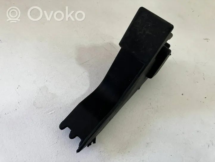 Toyota Auris E180 Supporto/guarnizione in poliuretano espanso del parafango 5315302010