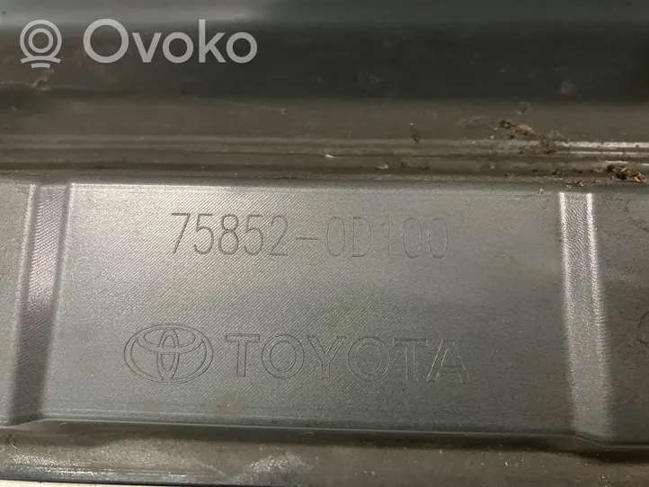 Toyota Yaris XP210 Próg 758520D100