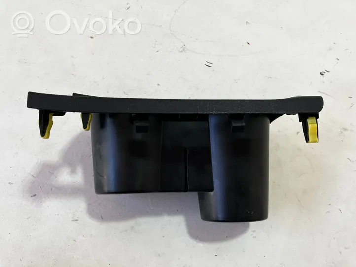 Toyota Auris E180 Portabicchiere anteriore 5882202230