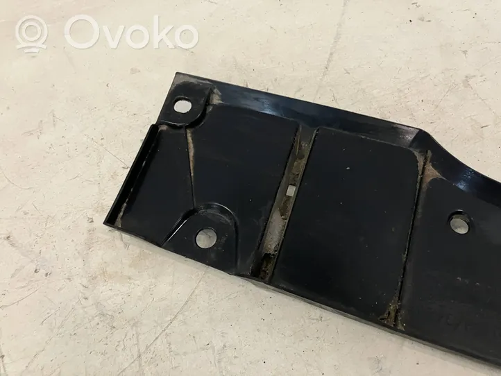 Toyota Yaris Takapuskurin alustan suoja välipohja 583980D020