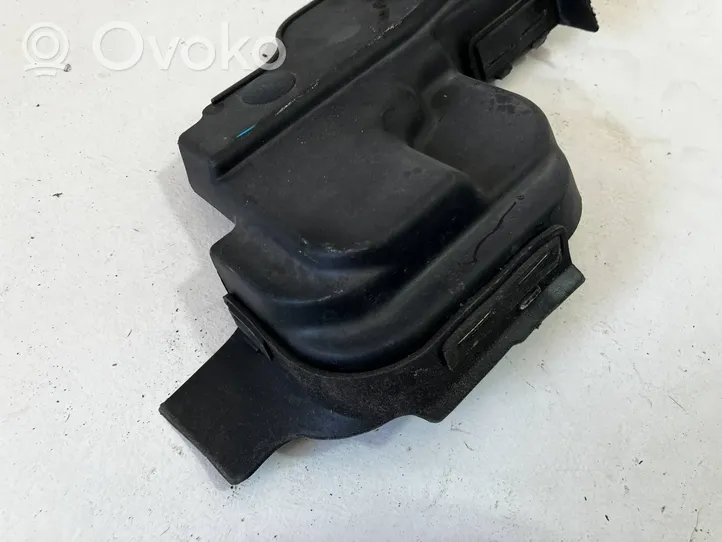 Toyota Auris E180 Rivestimento del tergicristallo 5382502041