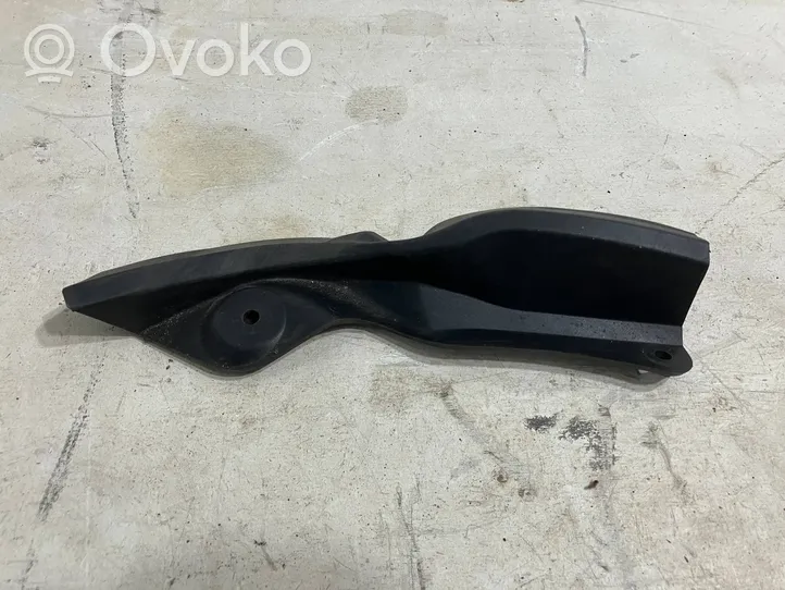 Toyota Auris E180 Rivestimento inferiore 