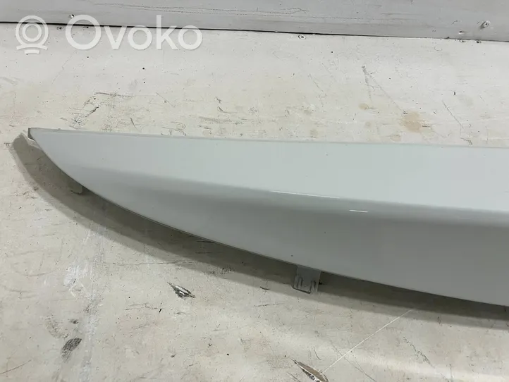 Toyota Auris E180 Rivestimento portellone 7681102E50