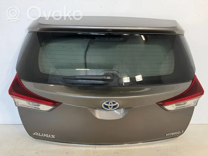 Toyota Auris E180 Takaluukun/tavaratilan kansi 