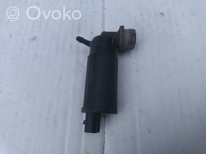 Toyota Avensis T250 Windscreen/windshield washer pump 