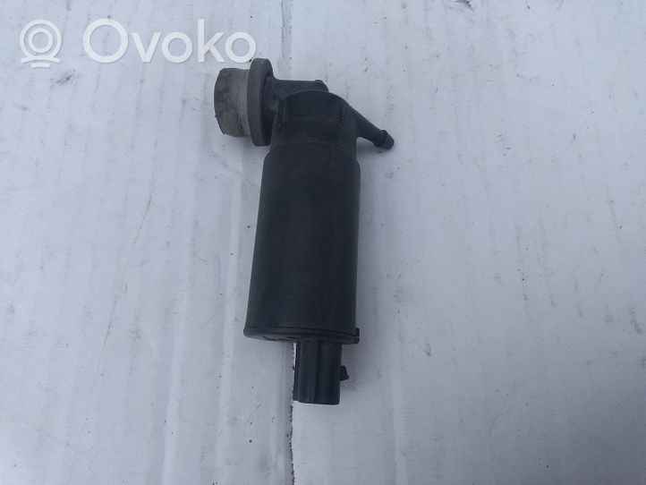 Toyota Avensis T250 Windscreen/windshield washer pump 