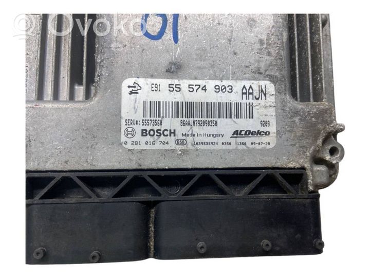 Opel Insignia A Sterownik / Moduł ECU 55574903