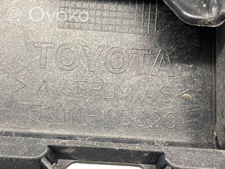 Toyota Corolla Verso AR10 Grille de calandre avant 531110F020