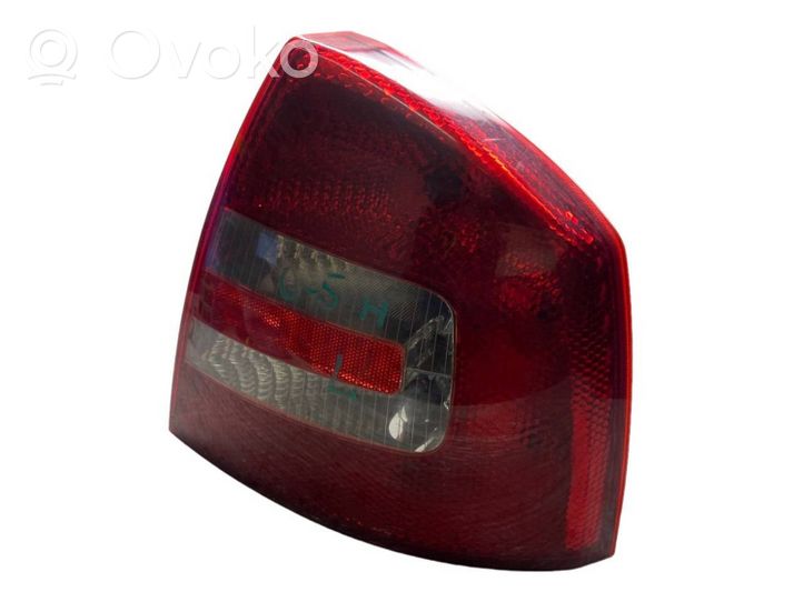 Skoda Octavia Mk2 (1Z) Lampa tylna 1Z5945112A