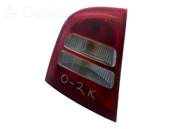 Skoda Octavia Mk2 (1Z) Lampa tylna 1U6945095