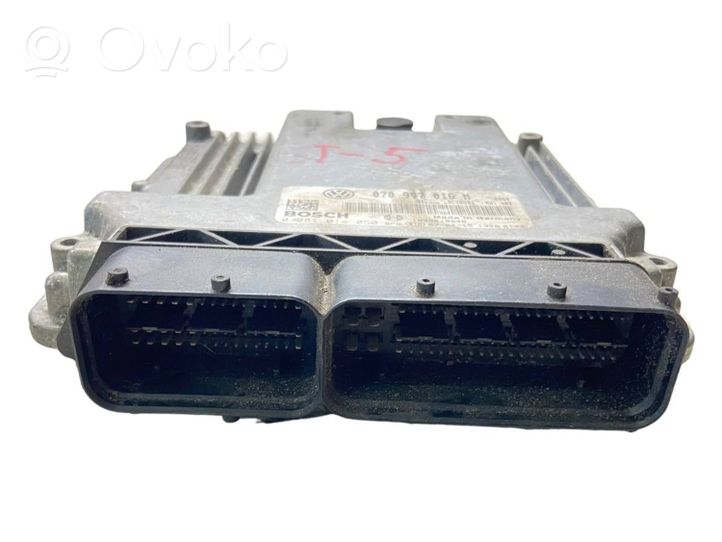 Volkswagen Transporter - Caravelle T5 Sterownik / Moduł ECU 070997016M