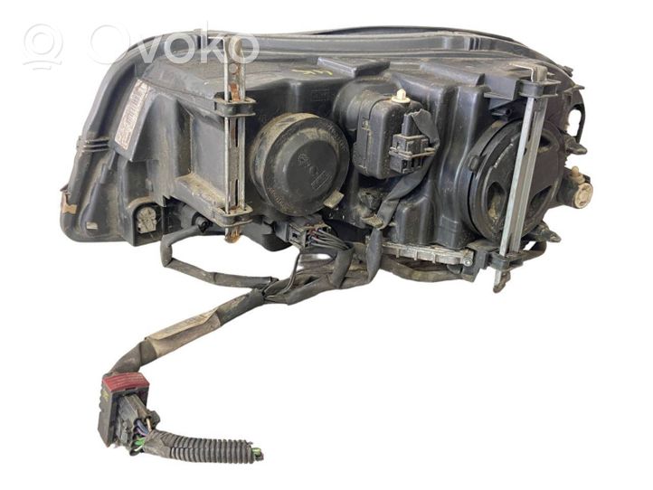 Volvo XC90 Lampa przednia 31217048