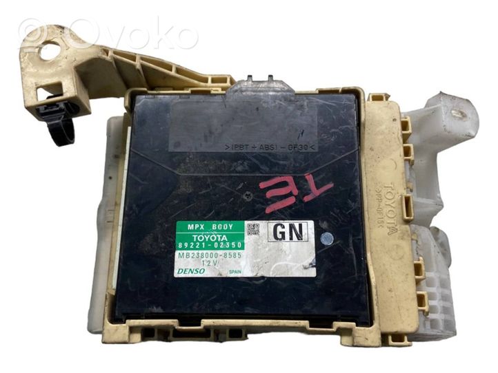 Toyota Auris E180 Comfort/convenience module 8922102350