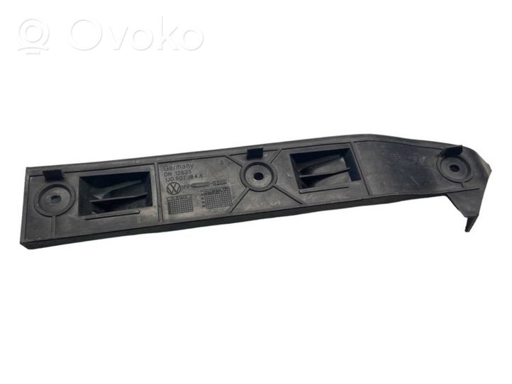 Volkswagen Golf IV Support de montage de pare-chocs avant 1J0807184A