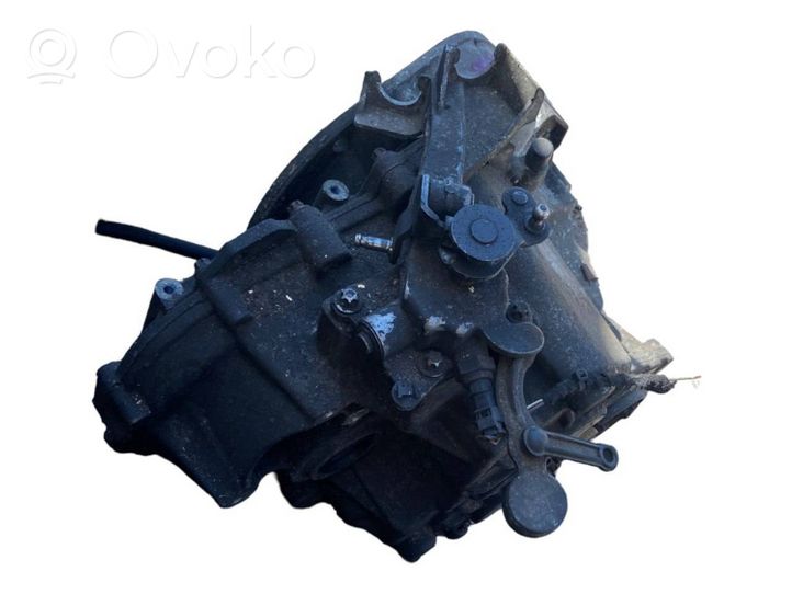 Mercedes-Benz A W169 Mechaninė 6 pavarų dėžė A1692610002