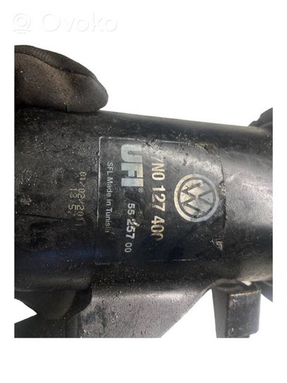 Volkswagen PASSAT B7 Boîtier de filtre à carburant 7N0127400