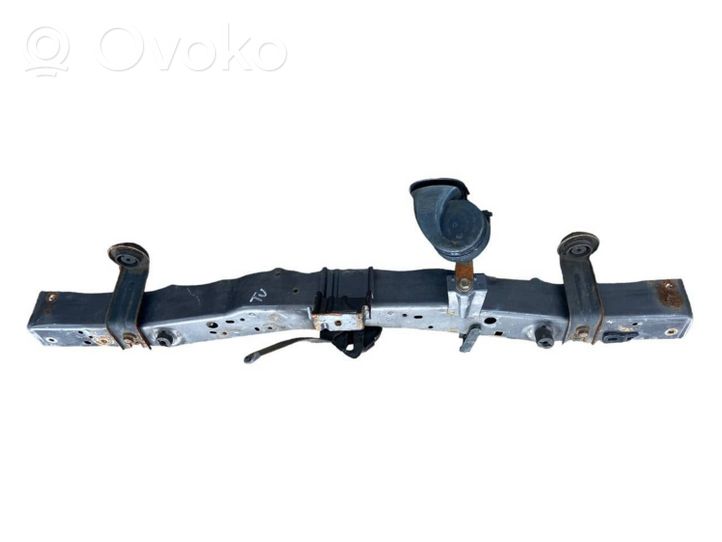 Toyota Verso Panel mocowania chłodnicy / góra 