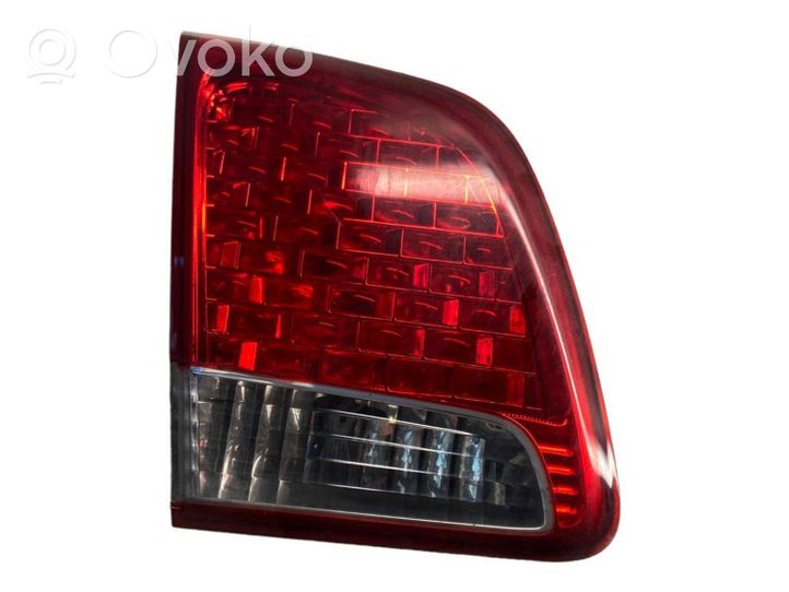 KIA Sorento Tailgate rear/tail lights 924052P02