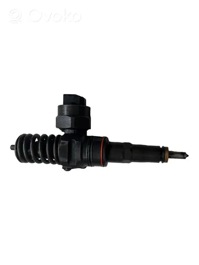 Volkswagen Sharan Injecteur de carburant 038130073J