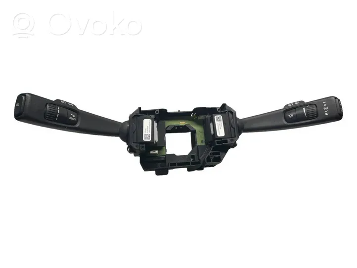 Volvo V60 Wiper turn signal indicator stalk/switch 31327904