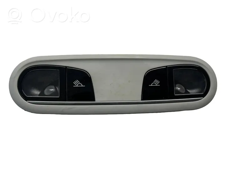 Audi A6 C7 Lampka podsufitki tylna 4G0947111A