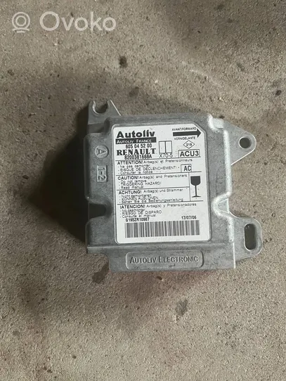 Opel Movano A Airbag control unit/module 8200381668A