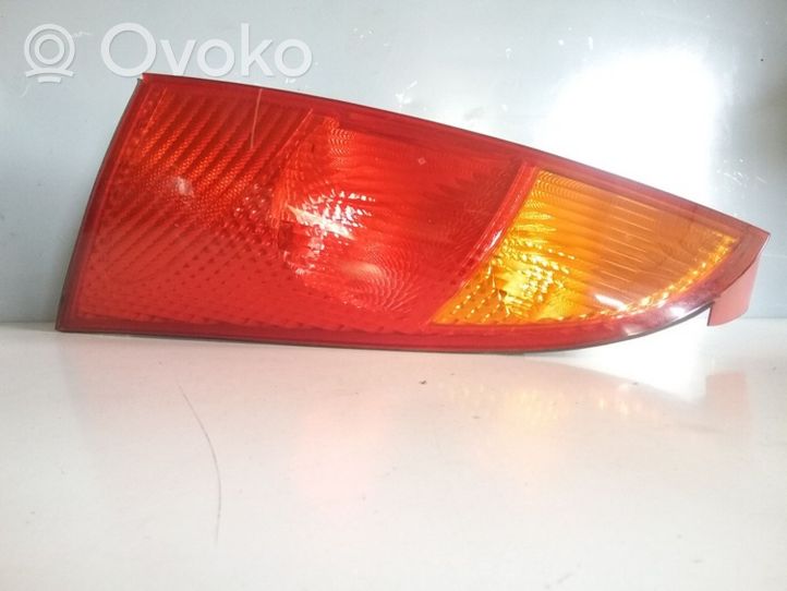 Ford Focus Lampa tylna 1M5113405