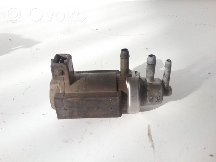 Audi A6 S6 C5 4B Solenoidinis vožtuvas 72190321