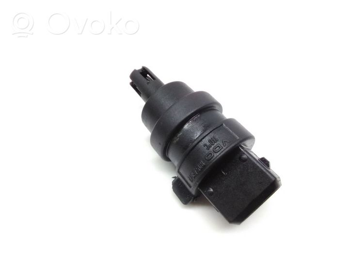 Audi A4 S4 B5 8D Ansaugluftsensor 028906081