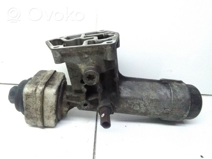 Audi A4 S4 B5 8D Support de filtre à huile 038115389