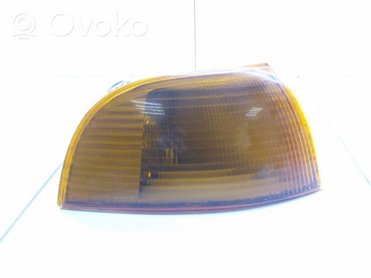 Fiat Punto (176) Kierunkowskaz przedni 46402657