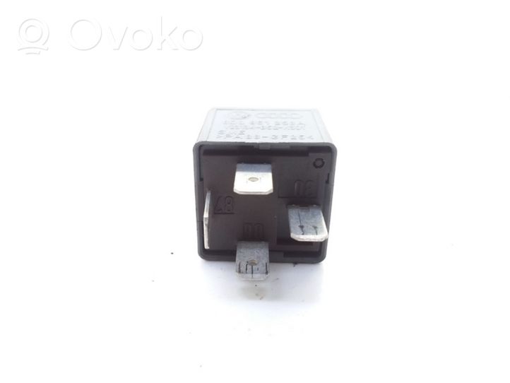 Audi A6 S6 C5 4B Other relay 8D0951253A