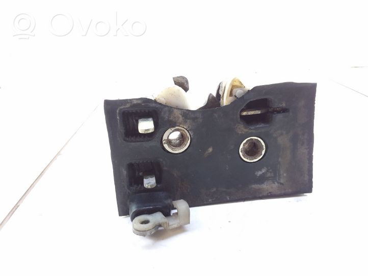 Audi 100 200 5000 C3 Etuoven lukko 443837016G