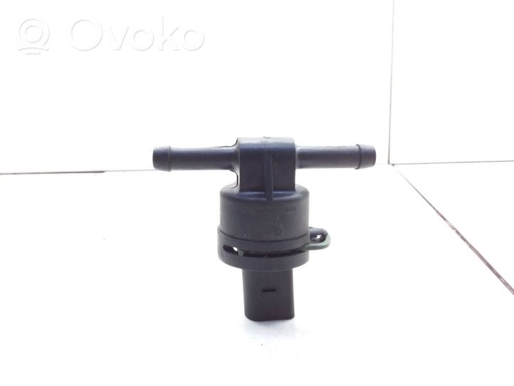 Volkswagen PASSAT B6 Tuyau d'alimentation conduite de carburant 038906081B