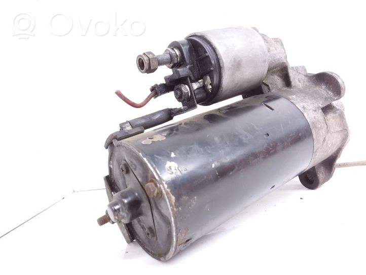 Volkswagen PASSAT B5 Starter motor 068911024