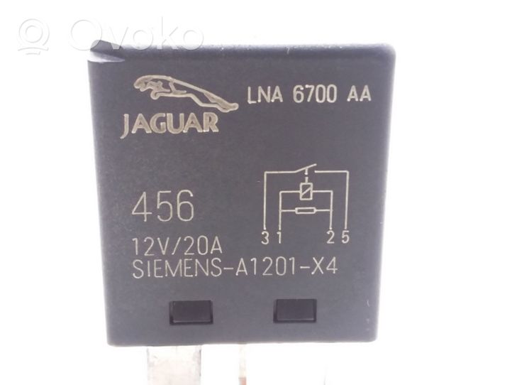 Jaguar XJ X300 Relais de commutateur feux de détresse A1201X4