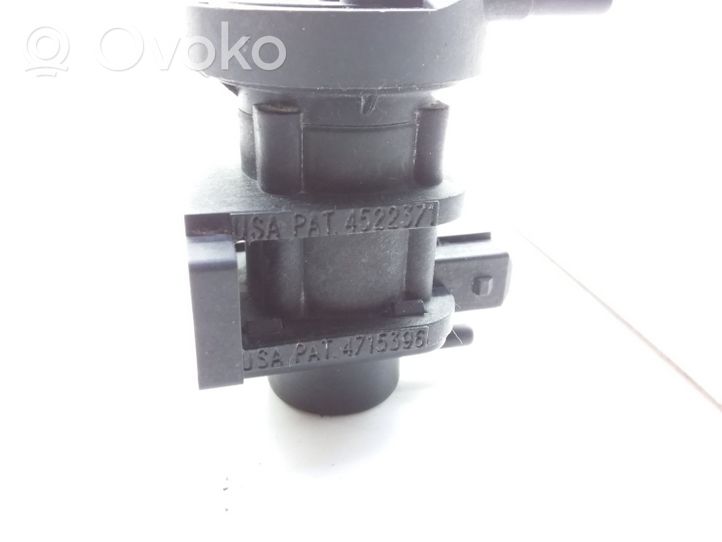 Opel Sintra Valve de freinage 4715396