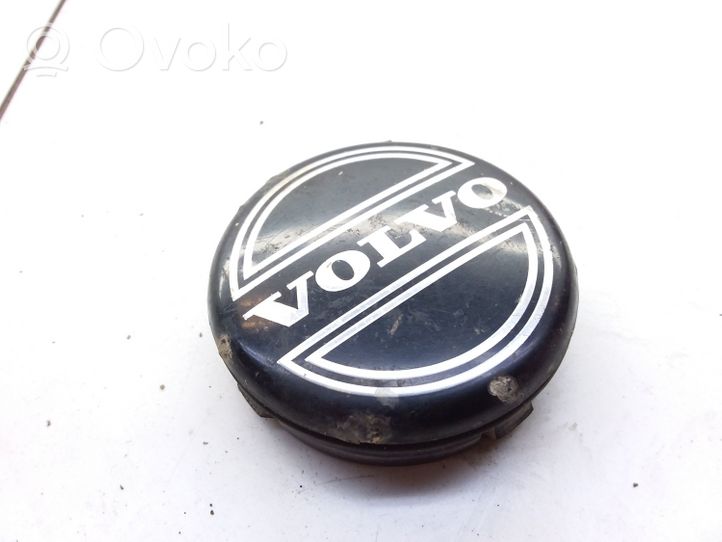 Volvo S60 R12 wheel hub/cap/trim 3546923