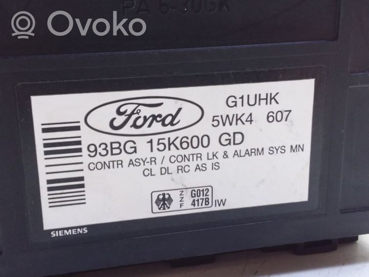 Ford Mondeo MK I Kiti prietaisai 93BG15K600GD