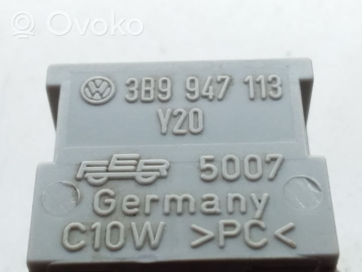 Volkswagen PASSAT B5 Światło fotela przedniego 3B9947113