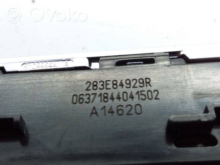 Renault Megane IV Switch for retractable tow bar 06371844041502