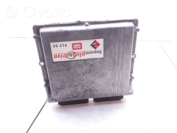 Hyundai Santa Fe Unité de commande / module d'injection E367R011002