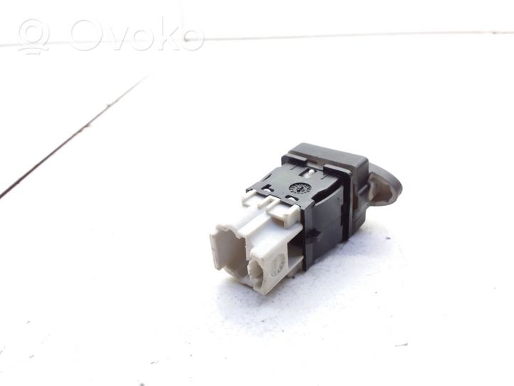 Citroen C5 Przycisk chowanego haka holowniczego 96409529XT