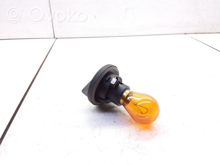 Opel Astra H Front indicator light PY21W